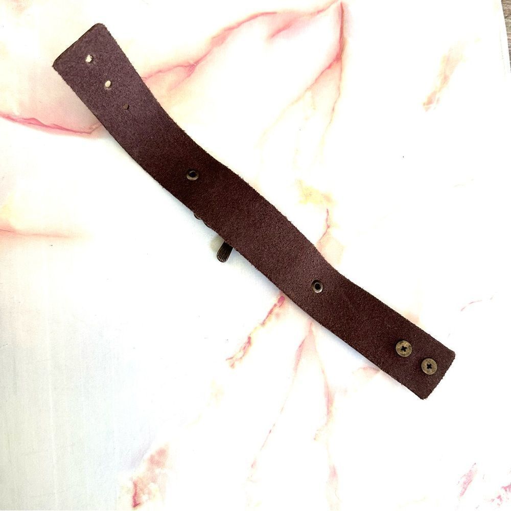 Brown Leather brass tone cross bracelet - Picture 7 of 8